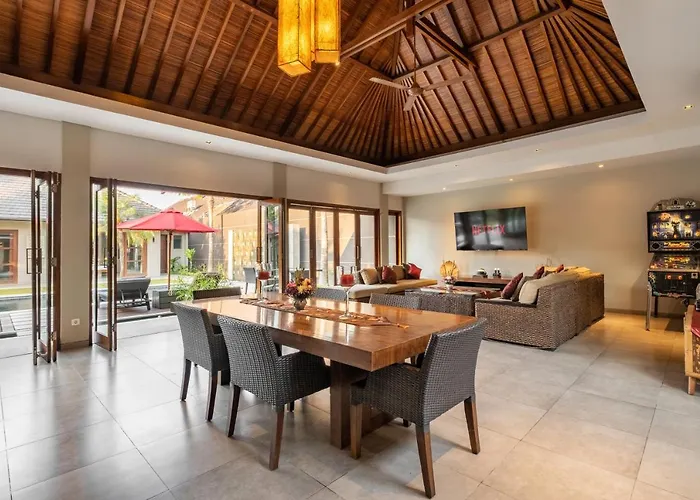 500m2 With 14m Pool, Bbq, Pinball - *